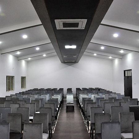 Hotel The Home Tiruppur Luaran gambar