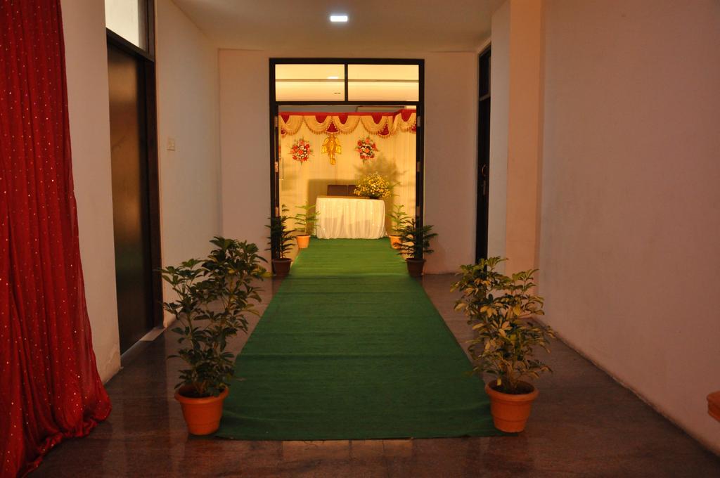 Hotel The Home Tiruppur Luaran gambar