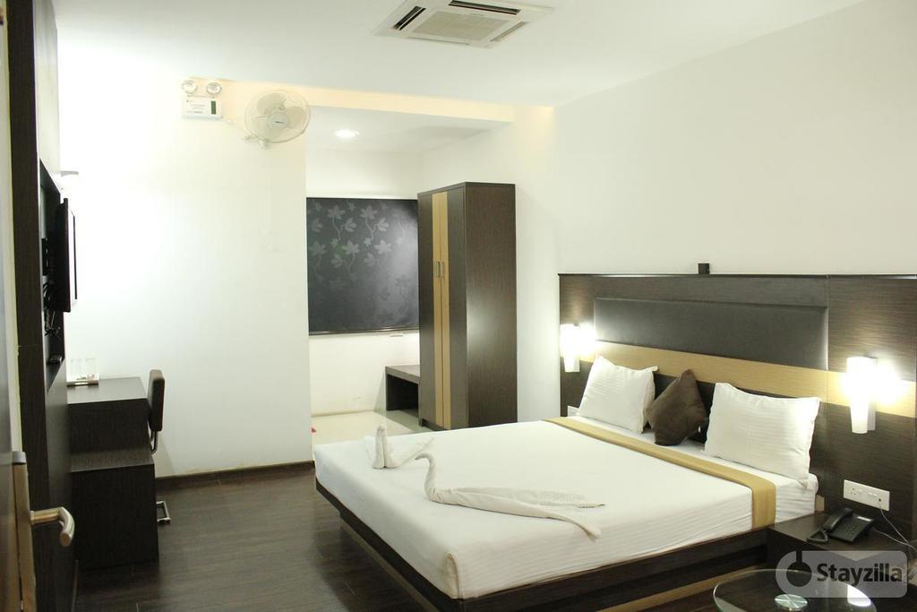 Hotel The Home Tiruppur Luaran gambar